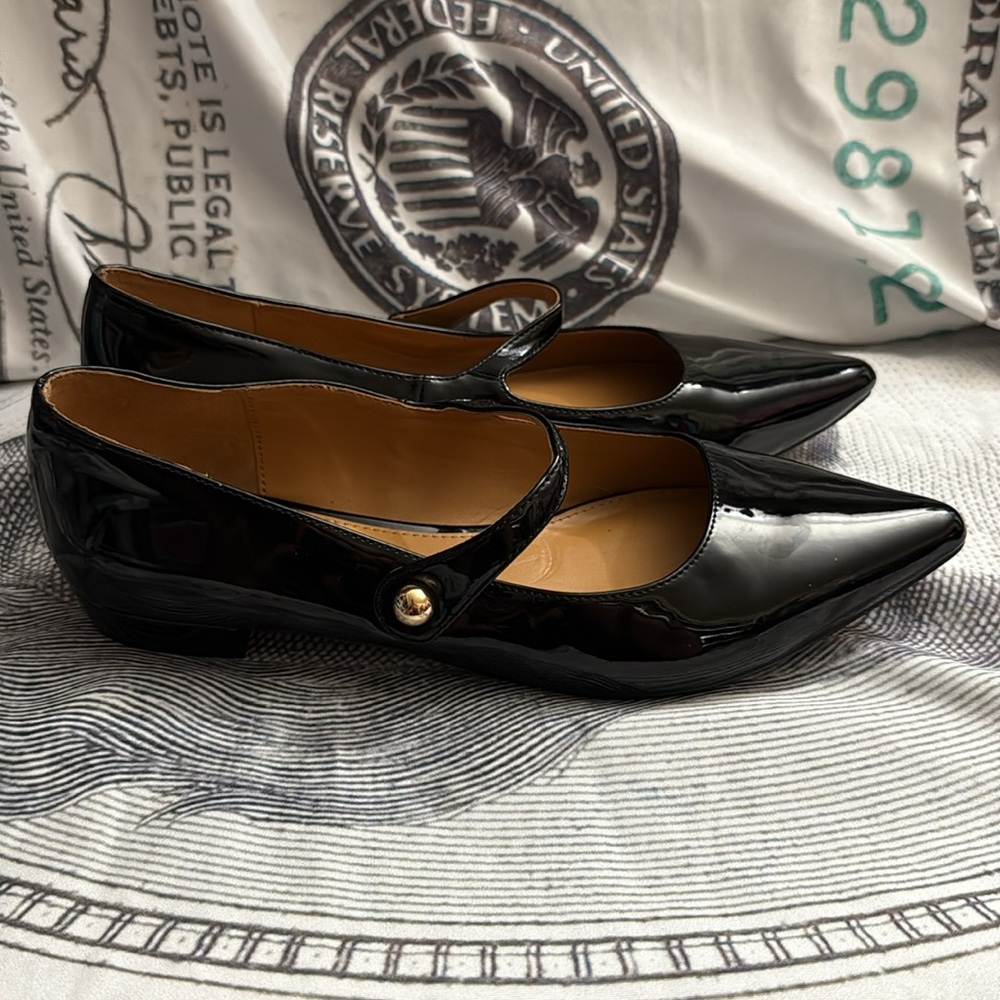 J.Crew Mary Jane Flats with gold buttons. Size 6.5. GUC - Picture 3 of 7